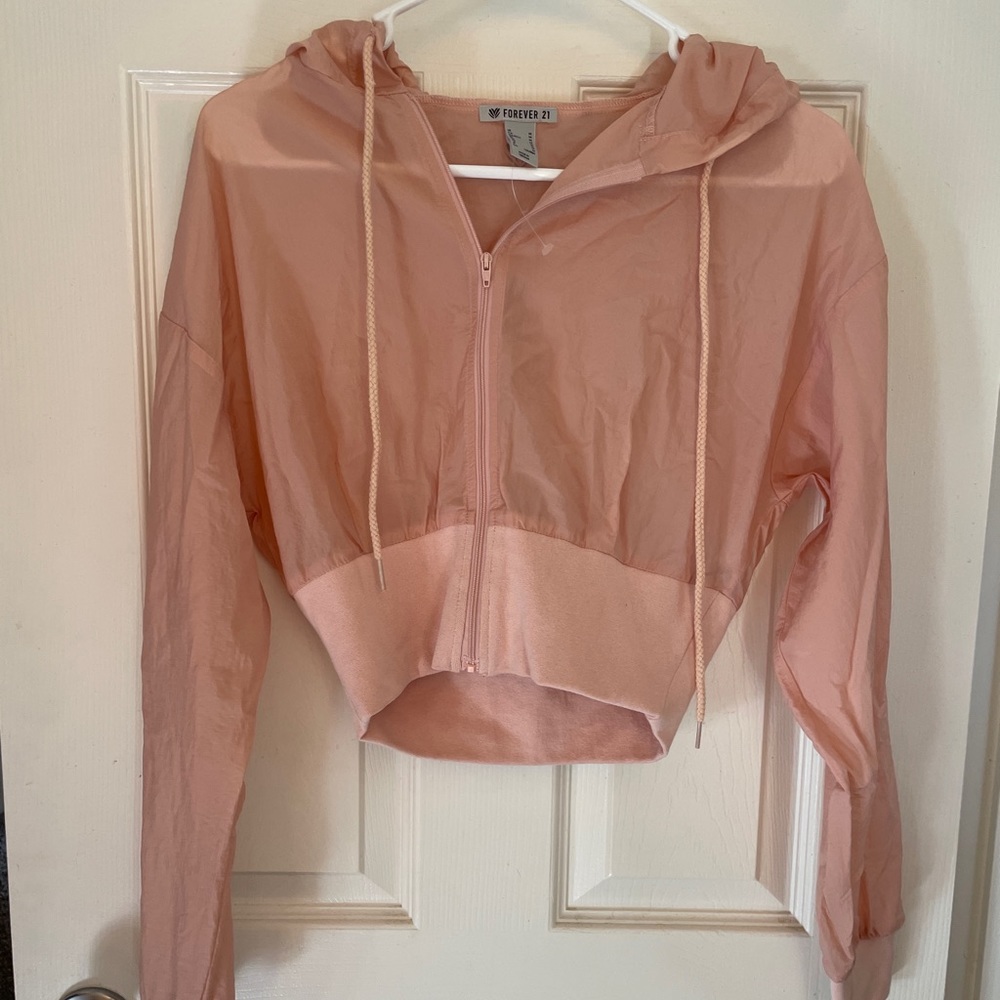 Forever 21 medium cropped light weight athletic jacket pink